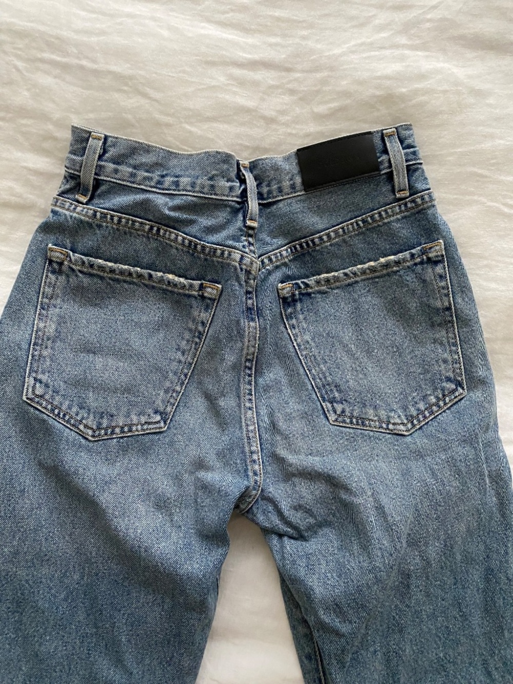 GOLDSIGN Martin high-rise straight-leg jeans | Size 24 - Picture 9 of 11